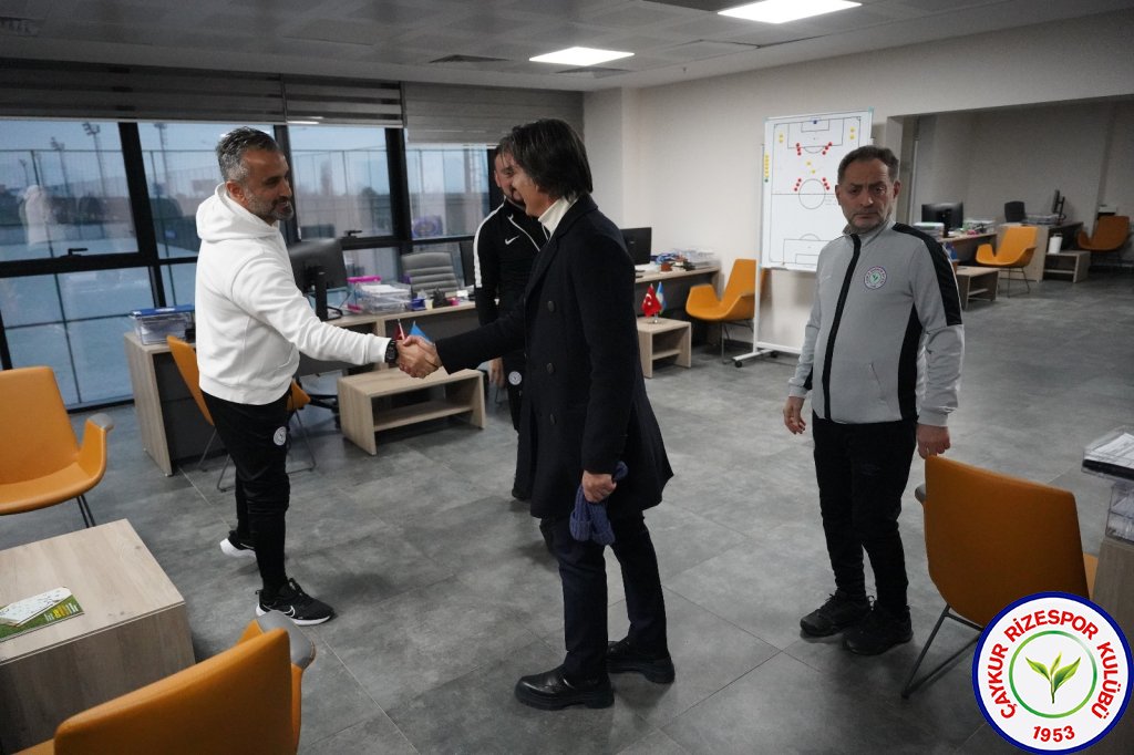 A Millî Takım Teknik Direktörü Vincenzo Montella
