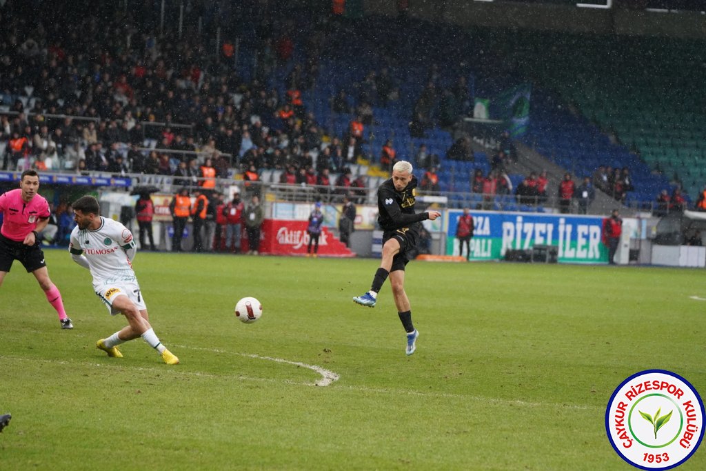 ÇAYKUR RİZESPOR A.Ş. 0 - 0 TÜMOSAN KONYASPOR