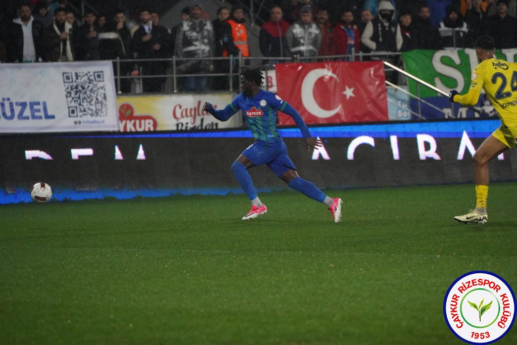 ÇAYKUR RİZESPOR A.Ş. 1 - 3 FENERBAHÇE A.Ş.