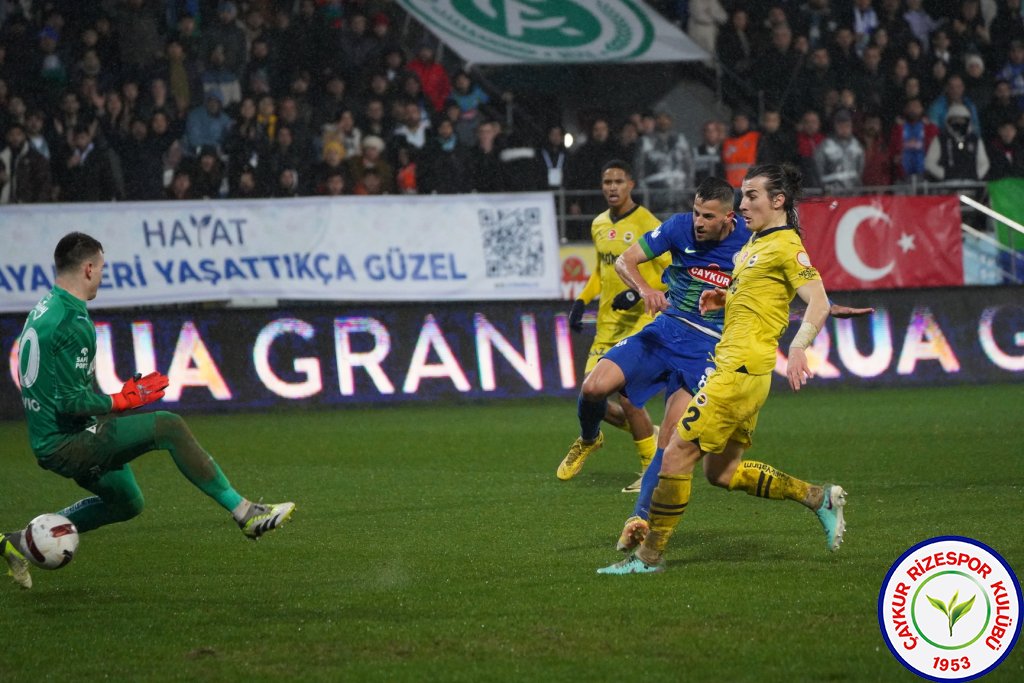 ÇAYKUR RİZESPOR A.Ş. 1 - 3 FENERBAHÇE A.Ş.