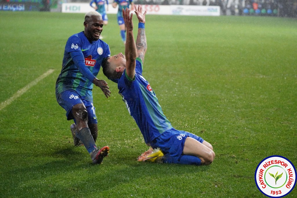 ÇAYKUR RİZESPOR A.Ş. 1 - 3 FENERBAHÇE A.Ş.