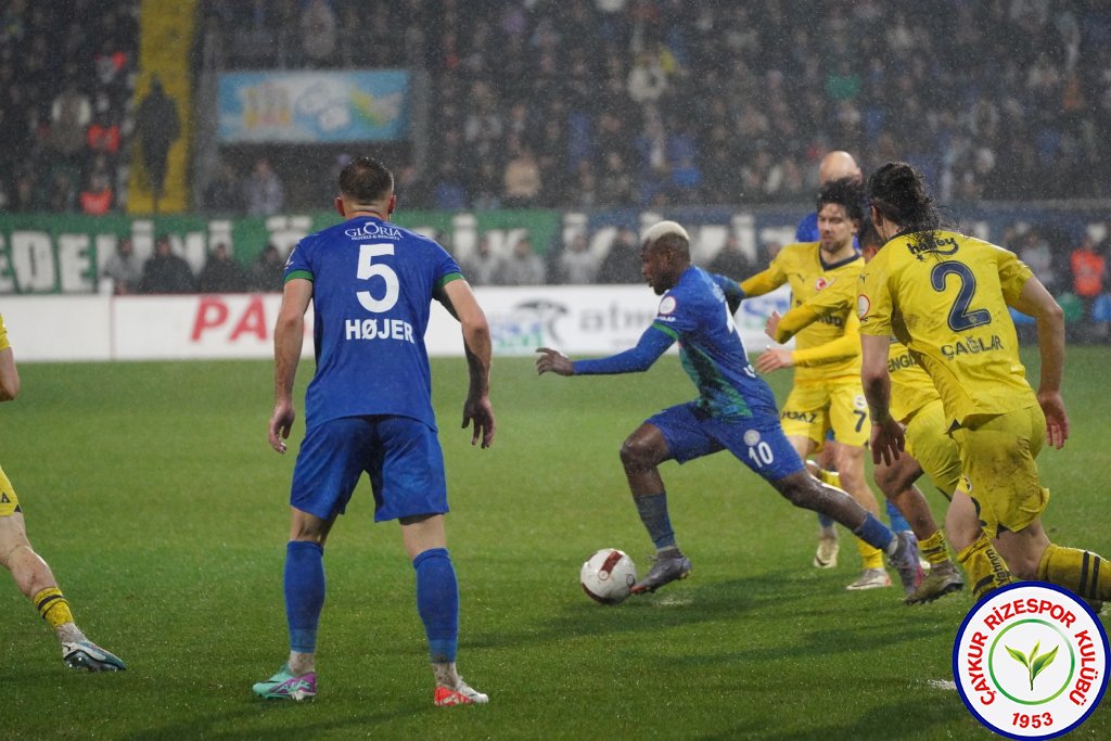 ÇAYKUR RİZESPOR A.Ş. 1 - 3 FENERBAHÇE A.Ş.