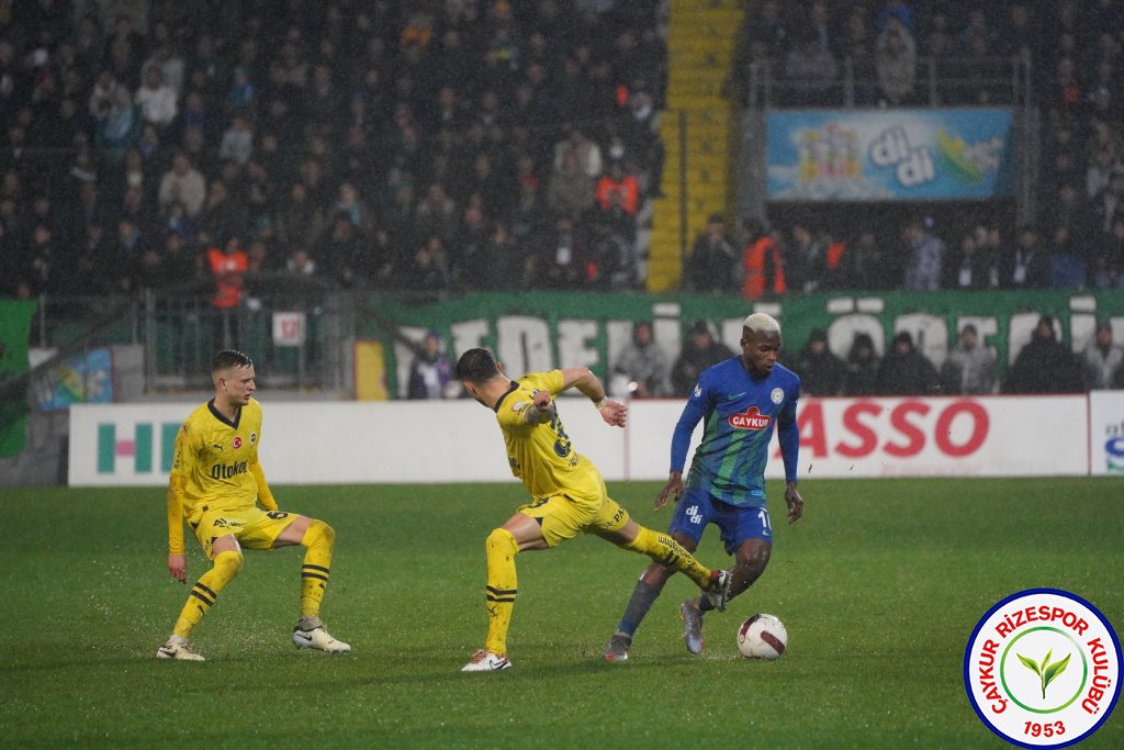 ÇAYKUR RİZESPOR A.Ş. 1 - 3 FENERBAHÇE A.Ş.