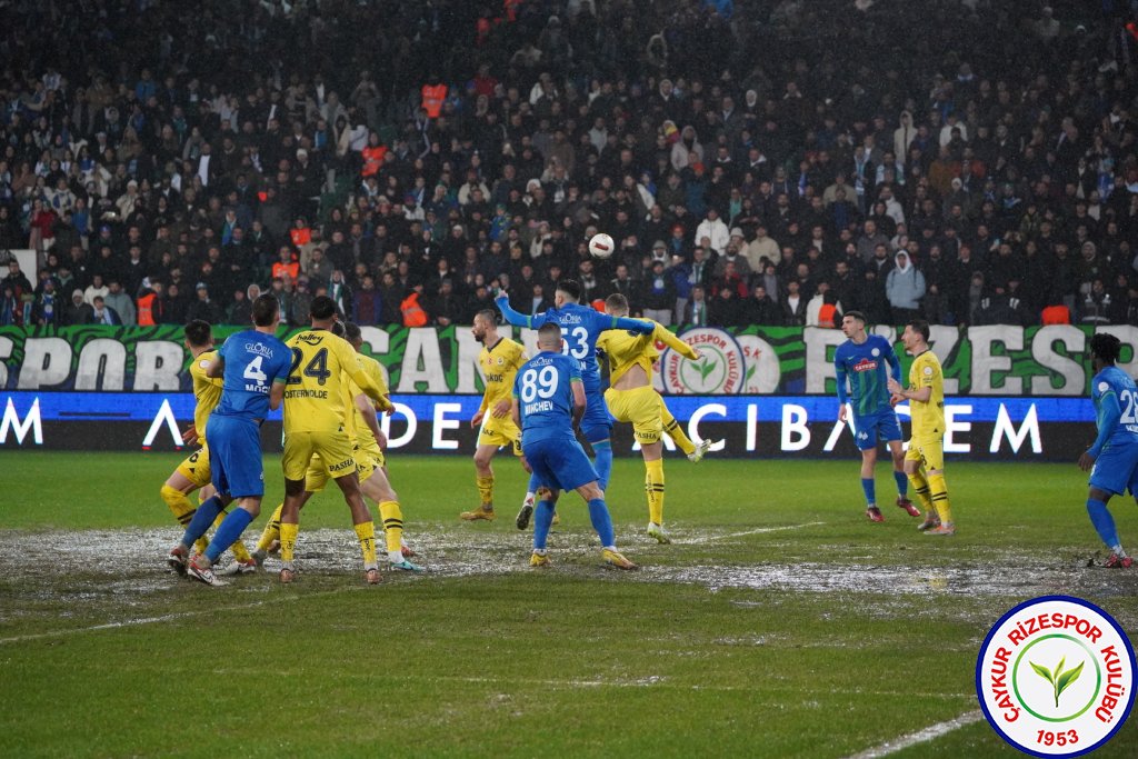 ÇAYKUR RİZESPOR A.Ş. 1 - 3 FENERBAHÇE A.Ş.