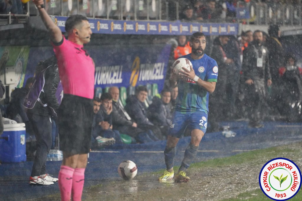 ÇAYKUR RİZESPOR A.Ş. 1 - 3 FENERBAHÇE A.Ş.