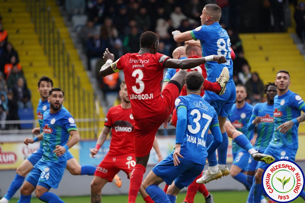 ÇAYKUR RİZESPOR 3 - 1 GAZİANTEP FK