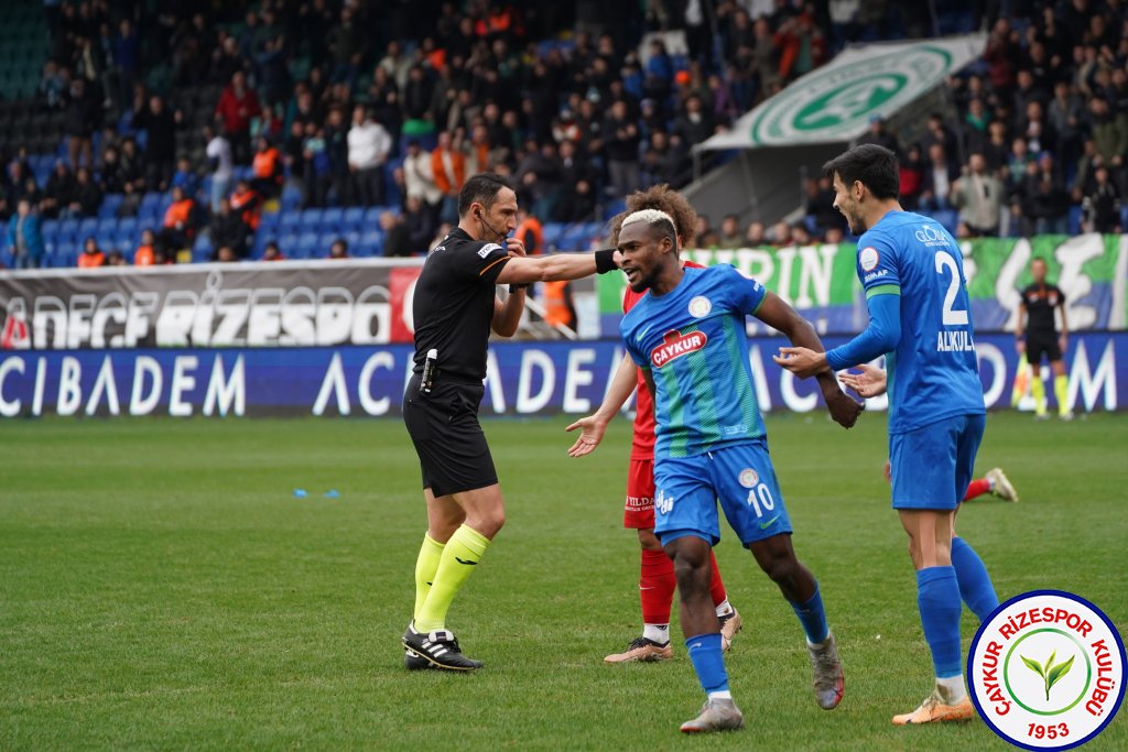 ÇAYKUR RİZESPOR 3 - 1 GAZİANTEP FK