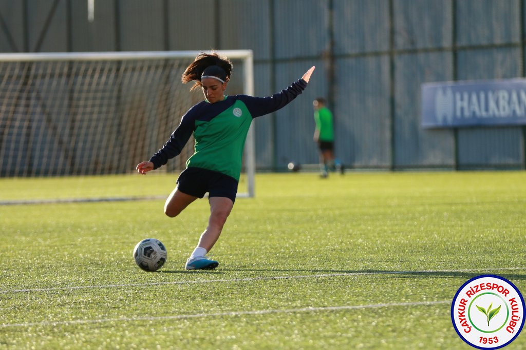 20240327 16.30 çaykur rizespor - rize yeşilçayspor kadın futbol takımı destek antrenmanı