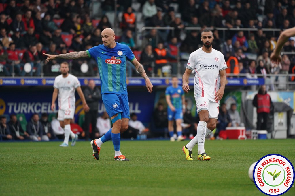 ÇAYKUR RİZESPOR A.Ş. 3 - 0 BITEXEN ANTALYASPOR