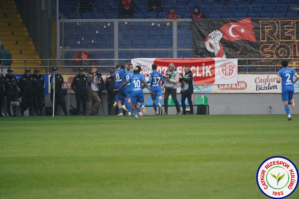 ÇAYKUR RİZESPOR A.Ş. 3 - 0 BITEXEN ANTALYASPOR