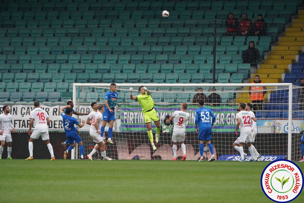 ÇAYKUR RİZESPOR A.Ş. 3 - 0 BITEXEN ANTALYASPOR