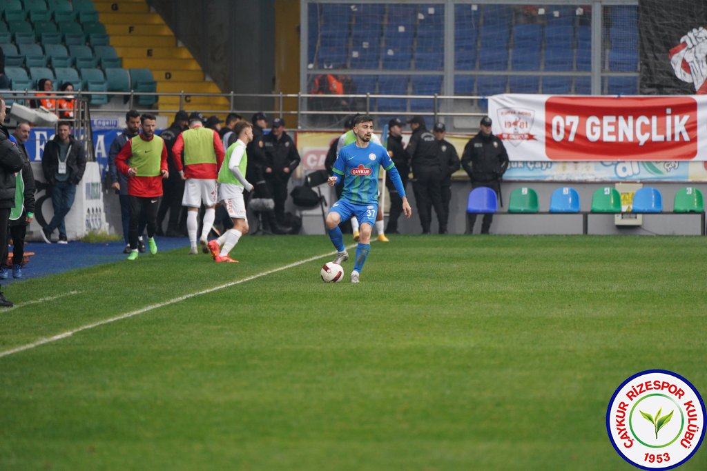 ÇAYKUR RİZESPOR A.Ş. 3 - 0 BITEXEN ANTALYASPOR