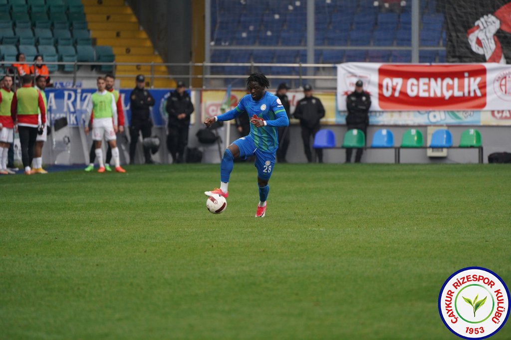 ÇAYKUR RİZESPOR A.Ş. 3 - 0 BITEXEN ANTALYASPOR