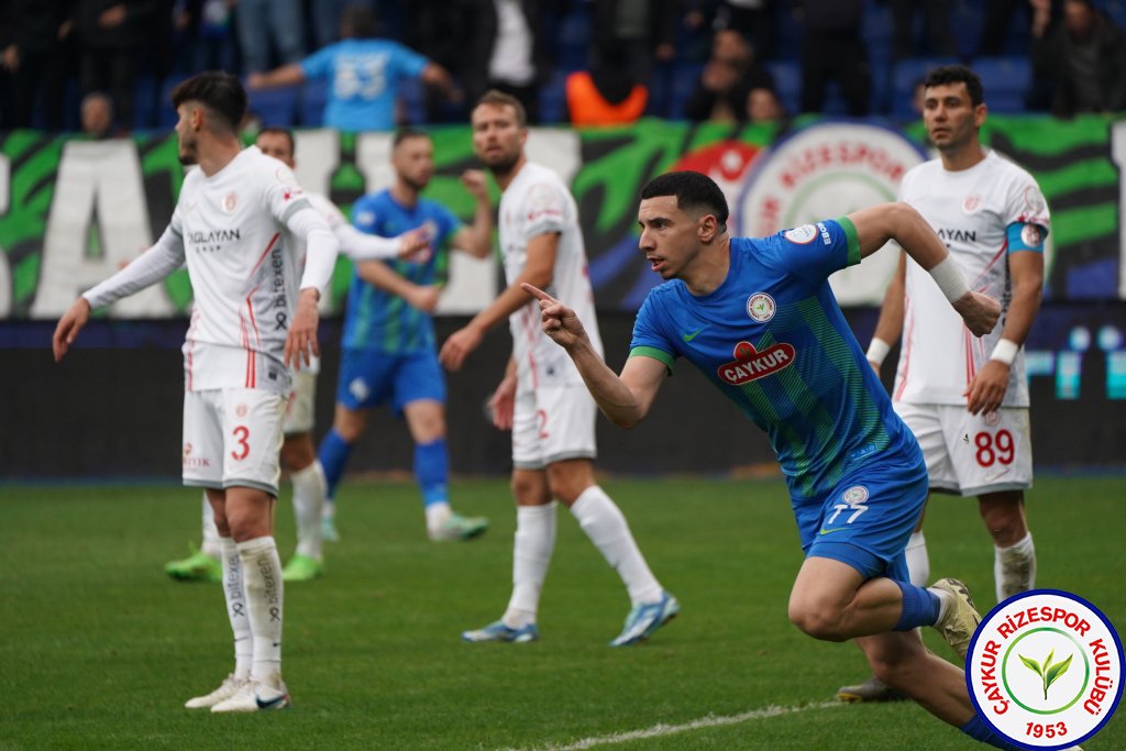 ÇAYKUR RİZESPOR A.Ş. 3 - 0 BITEXEN ANTALYASPOR