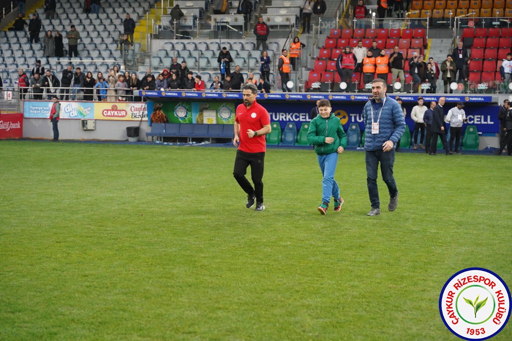 ÇAYKUR RİZESPOR A.Ş. 3 - 0 BITEXEN ANTALYASPOR