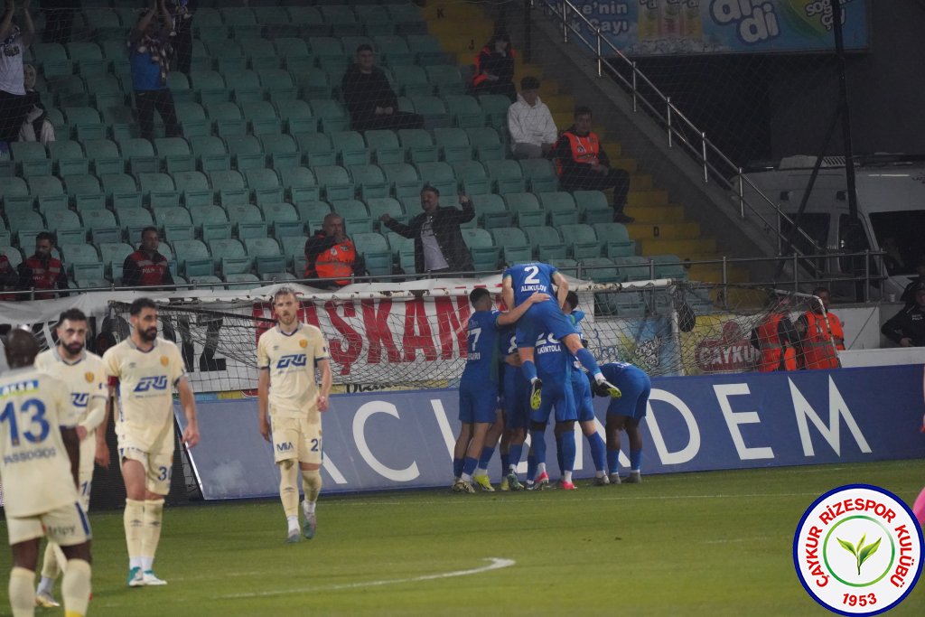 ÇAYKUR RİZESPOR 2 - 2 MKE ANKARAGÜCÜ