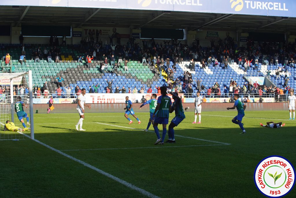 Çaykur Rizespor 2:1 Kasımpaşa