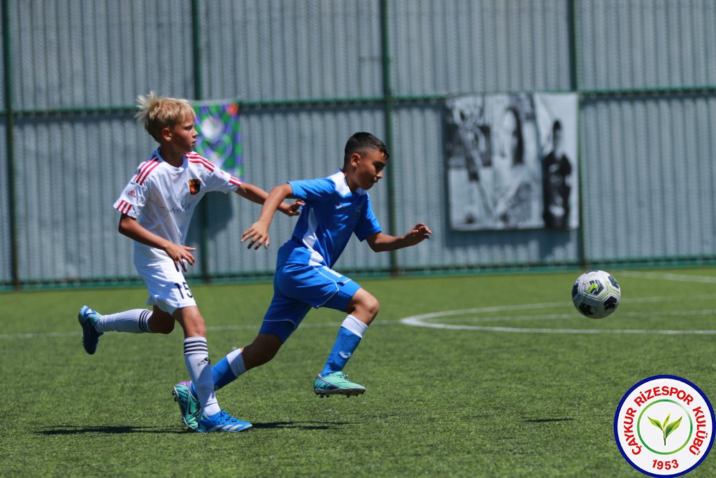 ULUSLARARASI U12 RİZE CUP 2024'DE HEYECAN DORUKTA