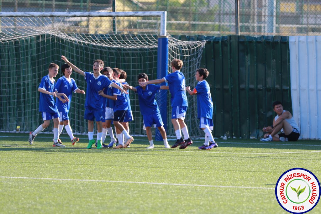 ULUSLARARASI U12 RİZE CUP 2024'DE HEYECAN DORUKTA