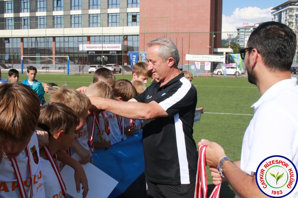 ULUSLARARASI U12 RİZE CUP 2024 KUPA TÖRENİ