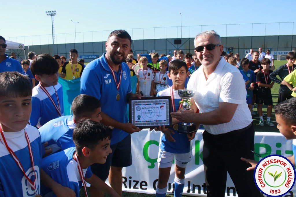 ULUSLARARASI U12 RİZE CUP 2024 KUPA TÖRENİ