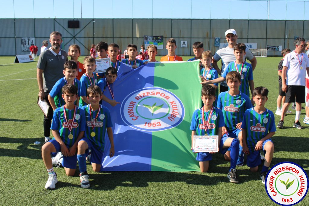 ULUSLARARASI U12 RİZE CUP 2024 KUPA TÖRENİ