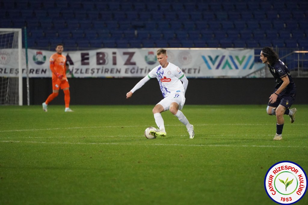 Faye ve Laine kiralık olarak Esenler Erokspor'a transfer oldu