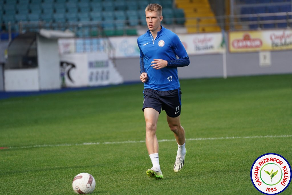 Faye ve Laine kiralık olarak Esenler Erokspor'a transfer oldu