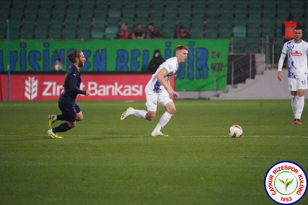 Faye ve Laine kiralık olarak Esenler Erokspor'a transfer oldu