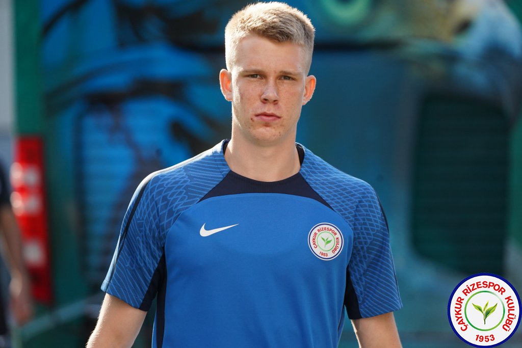 Faye ve Laine kiralık olarak Esenler Erokspor'a transfer oldu