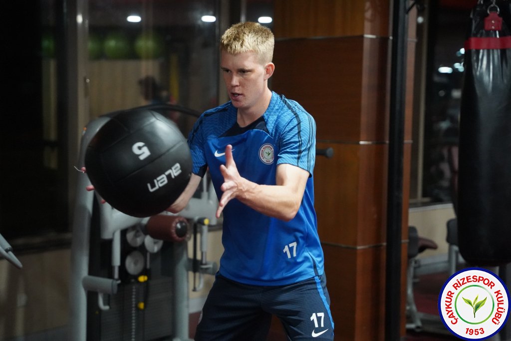 Faye ve Laine kiralık olarak Esenler Erokspor'a transfer oldu