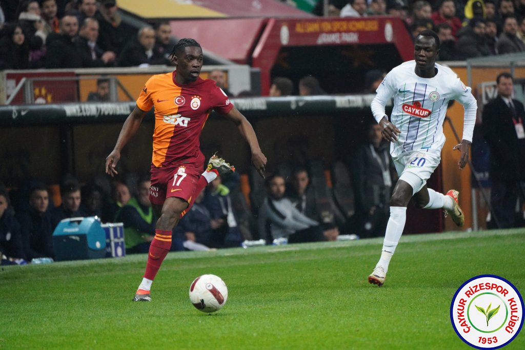 Faye ve Laine kiralık olarak Esenler Erokspor'a transfer oldu
