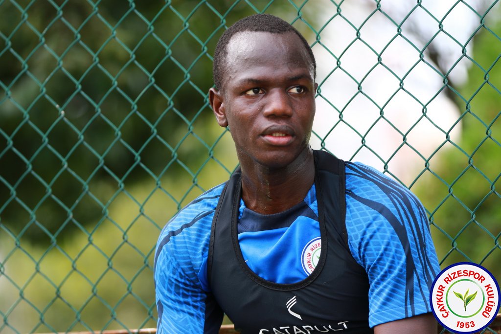 Faye ve Laine kiralık olarak Esenler Erokspor'a transfer oldu