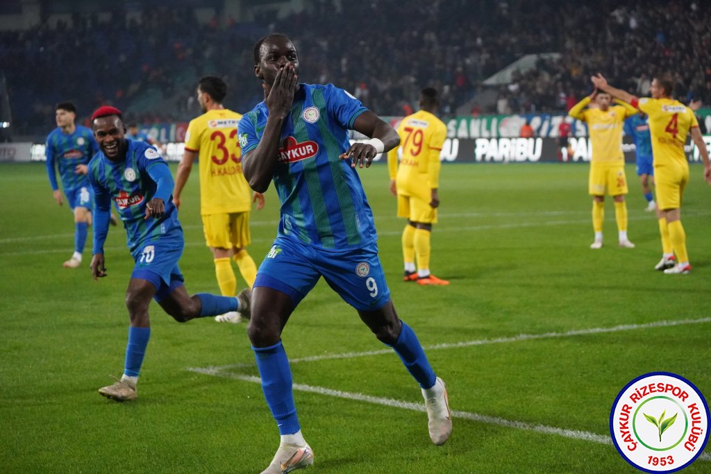 ÇAYKUR RİZESPOR A.Ş. 3 - 0 BELLONA KAYSERİSPOR