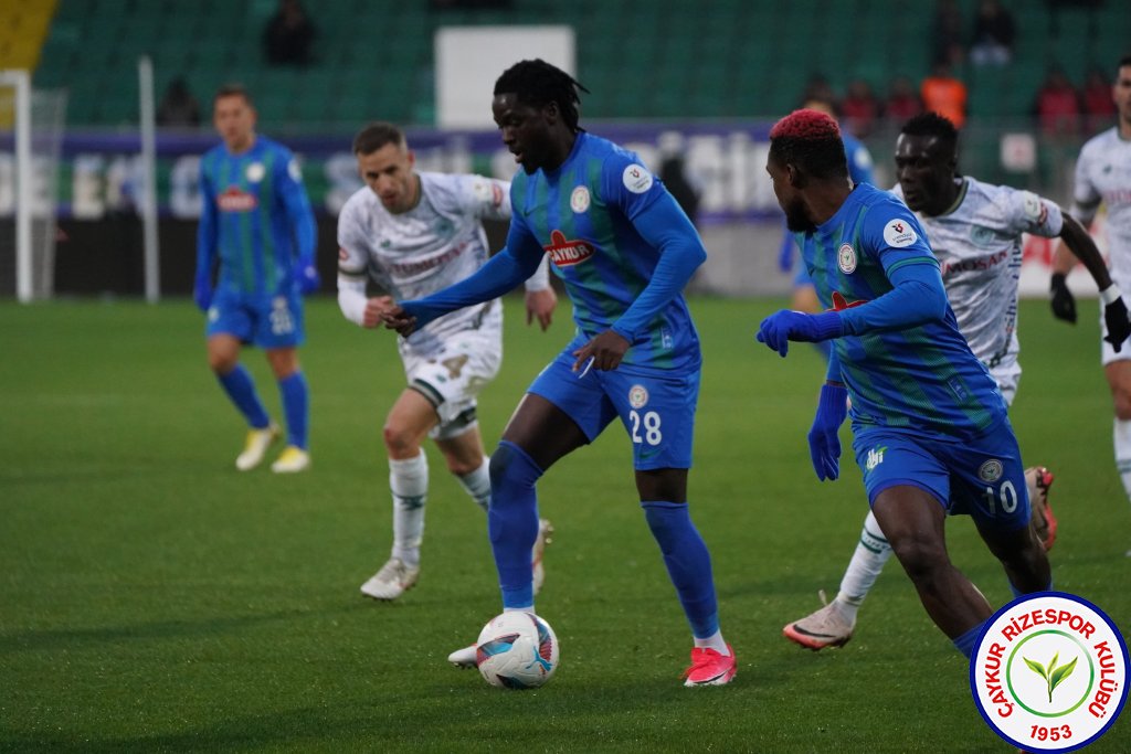 ÇAYKUR RİZESPOR 1 - 1 TÜMOSAN KONYASPOR