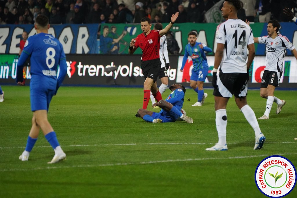 ÇAYKUR RİZESPOR 1 - 1 BEŞİKTAŞ