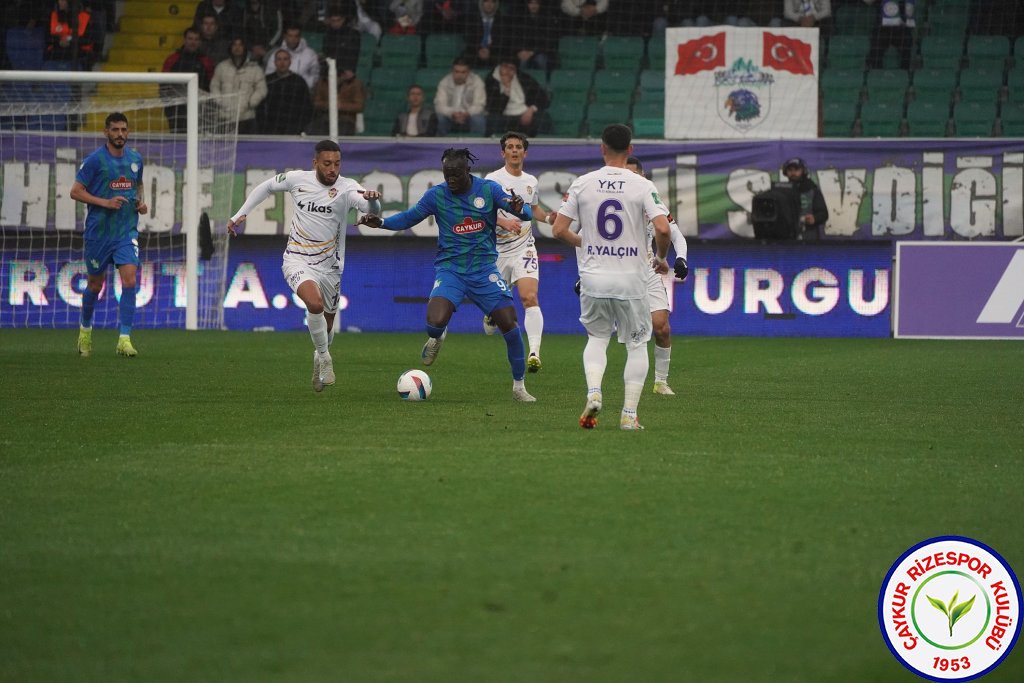 ÇAYKUR RİZESPOR 1 - 0 İKAS EYÜPSPOR