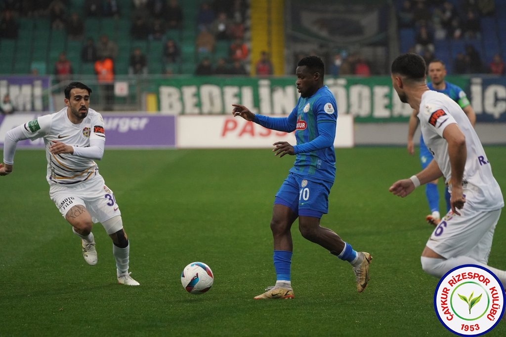 ÇAYKUR RİZESPOR 1 - 0 İKAS EYÜPSPOR