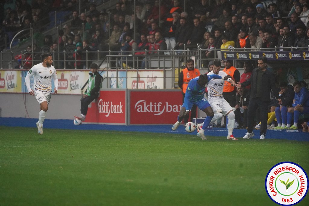 ÇAYKUR RİZESPOR 1 - 0 İKAS EYÜPSPOR
