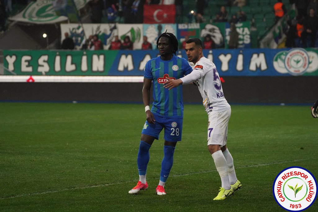 ÇAYKUR RİZESPOR 1 - 0 İKAS EYÜPSPOR