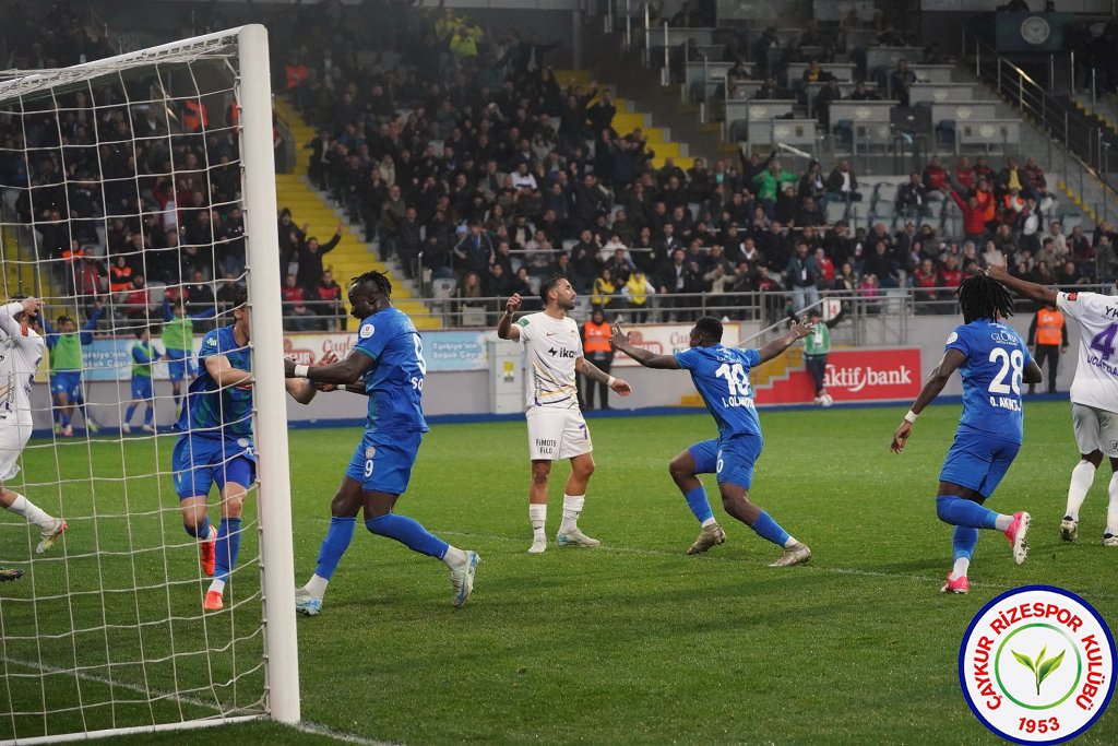 ÇAYKUR RİZESPOR 1 - 0 İKAS EYÜPSPOR