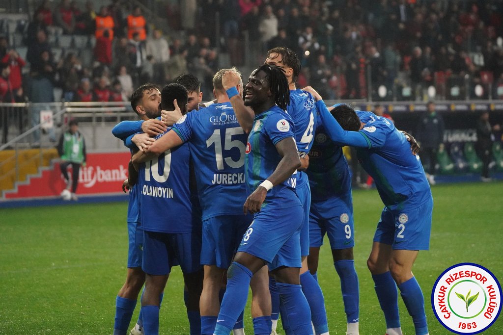 ÇAYKUR RİZESPOR 1 - 0 İKAS EYÜPSPOR