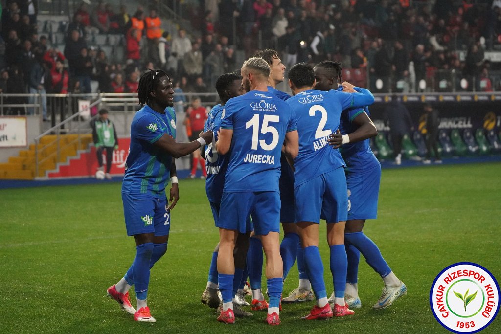ÇAYKUR RİZESPOR 1 - 0 İKAS EYÜPSPOR