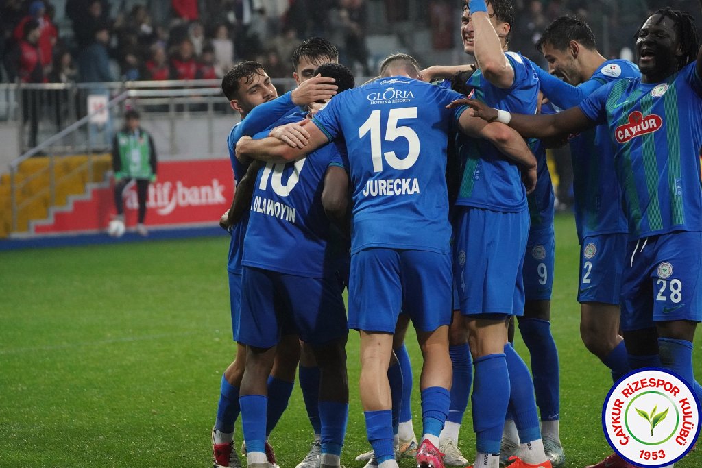 ÇAYKUR RİZESPOR 1 - 0 İKAS EYÜPSPOR