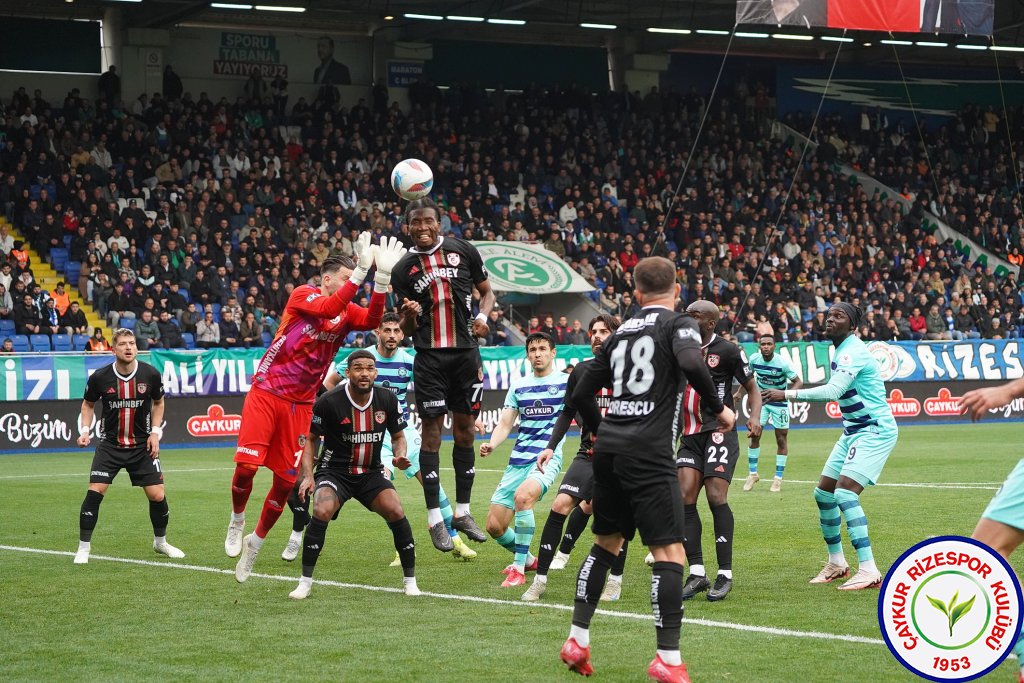ÇAYKUR RİZESPOR 2 - 0 GAZİANTEP FUTBOL KULÜBÜ