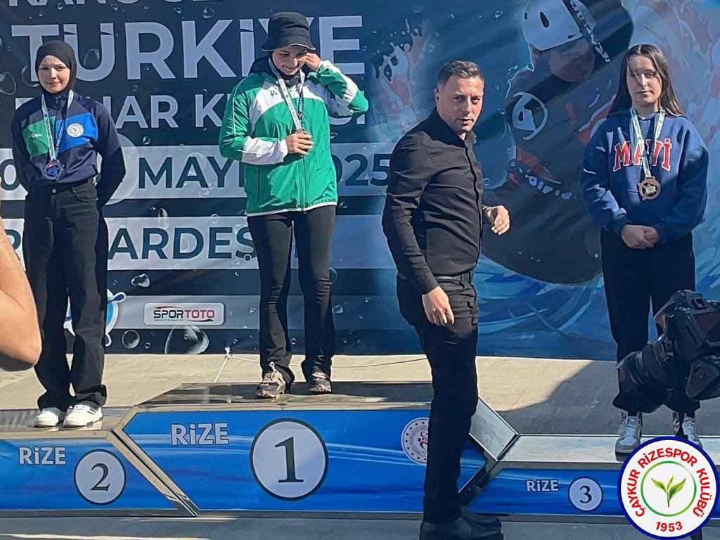 Akarsu Kano Bahar Kupası Yarışları Rize'de yapıldı