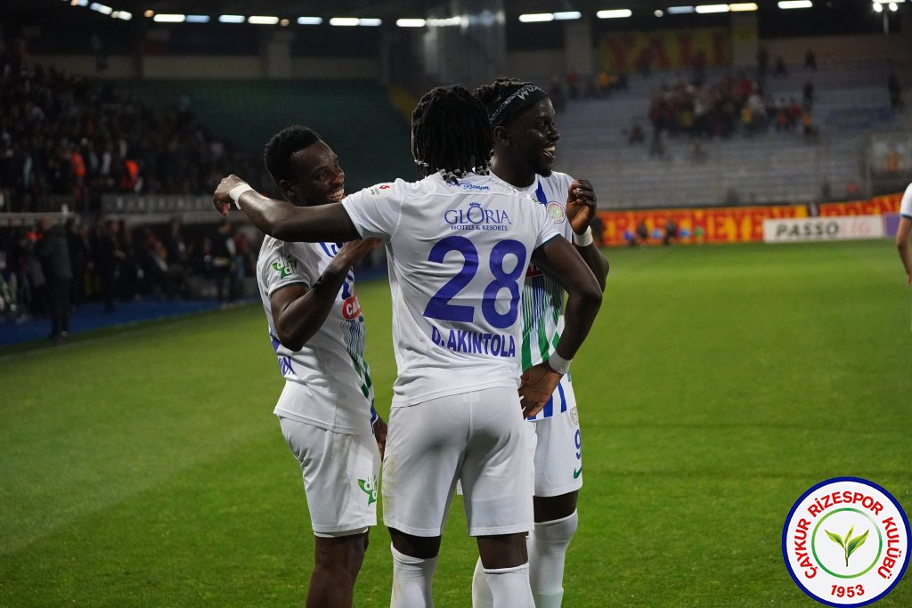 ÇAYKUR RİZESPOR A.Ş. 6 - 3 GÖZTEPE A.Ş.