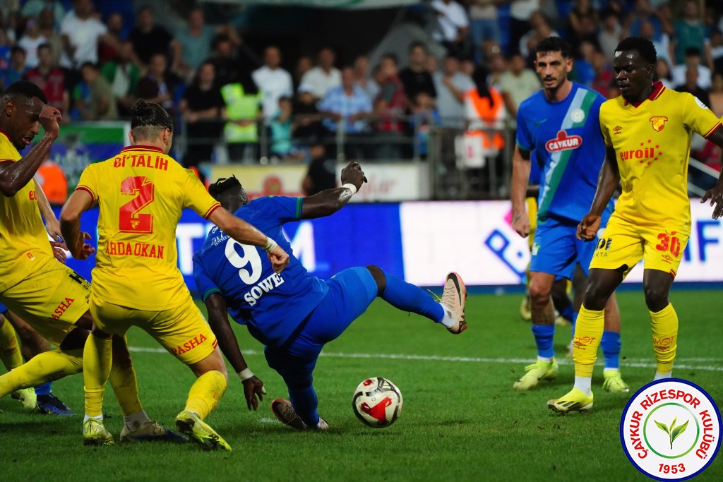ÇAYKUR RİZESPOR 0 - 3 GÖZTEPE