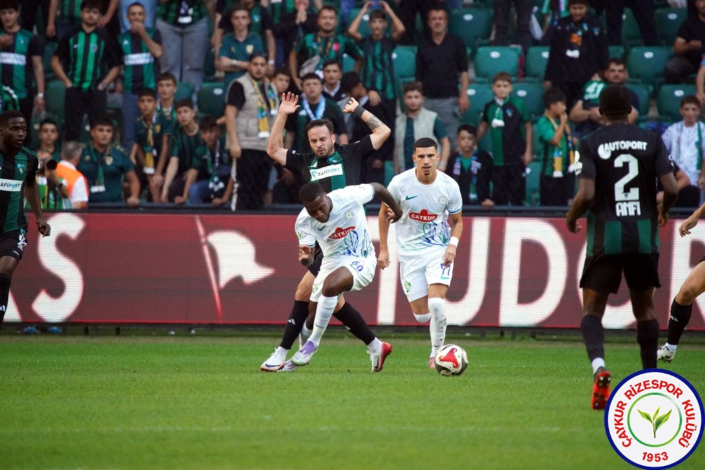 KOCAELİSPOR 1 - 1 ÇAYKUR RİZESPOR A.Ş.