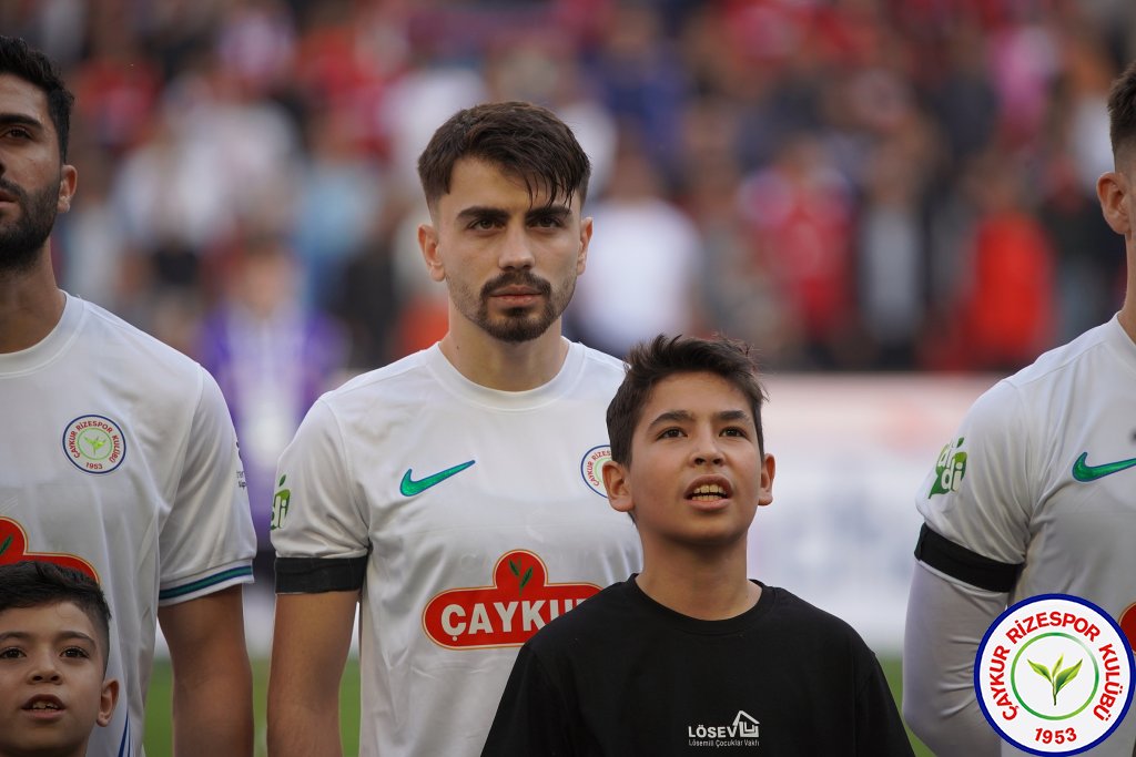 GAZİANTEP FUTBOL KULÜBÜ A.Ş.	2 - 2	ÇAYKUR RİZESPOR A.Ş.